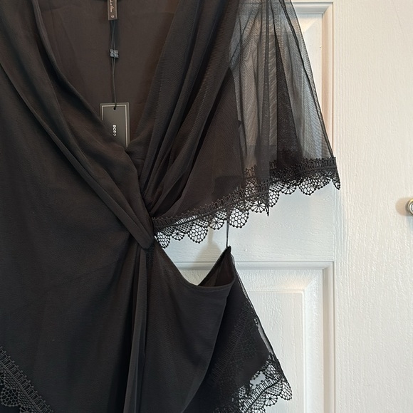 NWT bcbg maxazria azria womens cut out twist front capulet size - Picture 4 of 9